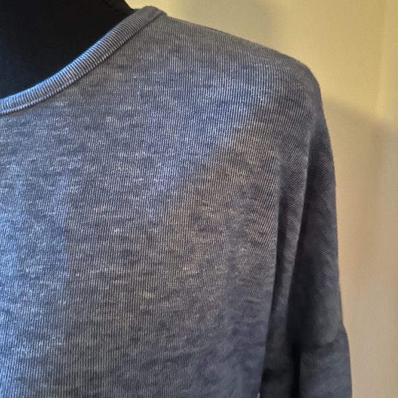 **URBAN ROMANTICS* Blue Long Sleeve Peplum Top Size Medium - Picture 3 of 7